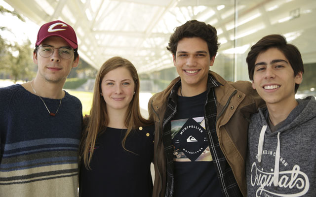 De izq. a drcha.: L. Eduardo Lpez, Valentina Calle, Csar Quiaro y Andrs Ayala. | C_dPaz